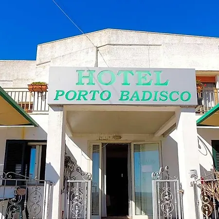 Porto Badisco 3*